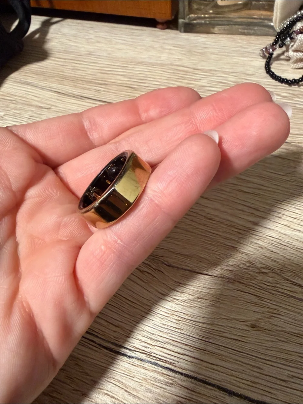 Oura Ring Gen3 Heritage Gold – Size 9 + Charger